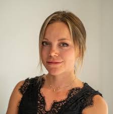 Nicole Schramm's Instagram, Twitter & Facebook