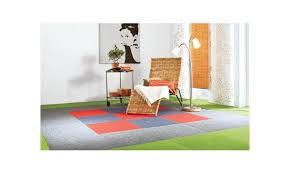 Das sollte unbedingt beachtet werden, bevor sie auf die idee kommen, den vinylboden auf dem teppich zu verlegen. Teppichfliesen Verlegen Selbst De