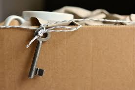 La vente à domicile est en plein essor. Comment Vendre Le Bien D Une Personne Protegee Aidons Les Notres