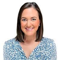 Amanda Cyr's Instagram, Twitter & Facebook