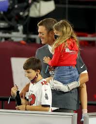 On the 49ers' side of the equation, our staff is all over the place. Qytdzzsdu9ouum