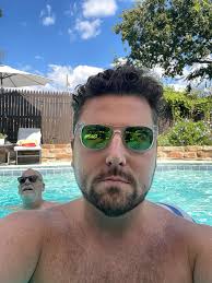 Last pool day of the year! 🍑