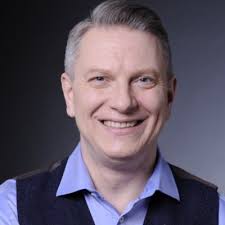 FACHÄRZTIN!!! 6 Jahre Weiterbildung Allgemein-/ Viszeral-/ Unfallchirurgie  und Orthopädie. Manche Wege sind nicht immer einfach und gerade, aber ich  habe nie mein Ziel aus den Augen verloren...Danke…