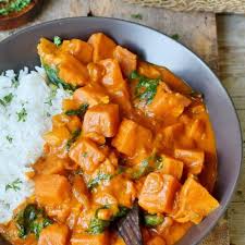 Susskartoffel Curry Mit Spinat Und Kokosmilch Einfaches Rezept Elavegan In 2020 Susskartoffel Curry Susskartoffel Curry