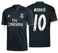 Adidas real madrid jersey trikot maillot rare ucl ozil cr7 large long sleeve. Adidas Luka Modric Real Madrid Away Jersey 2018 19 Ebay