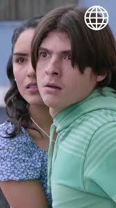 ¡BIEN HECHO! 🔥 Hellen y Deyvis disfrutaban de un romántico momento, hasta  que Javier apareció para arruinarlo todo. Pero juntos, lo ponen en su  lugar. #TuNombreYElMío #Telenovelas