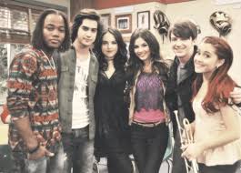 Hug me brotha!!! holy cow! 15 Year Old Arianator On Instagram Some Of The Cast With Drake Bell Tags Victorious Nickelodeon Catvalentine Arianagrande Drakebell Drakeandjosh Dr