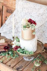 Spanish Meets Southwest Wedding Style Tandem Events B Schwartz Photography Yonder Floral Cool Wedding Cakes Wedding Cake Dessert Table Modern Wedding Cake