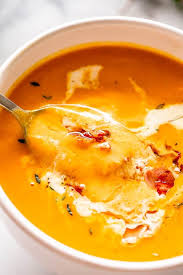 Creamy Carrot Soup Recipe Easy Healthy Deliciously Creamy Carrot Soup Loaded With Fresh Flavors Makes For A Comforting Tr Easy Soup Recipes Easy Meals Food