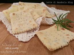 Cracker fatti in casa, ecco tante ricette per prepararli. Crackers Ai Semi Tostati Cotti In Padella Fatti In Casa Senza Lievito