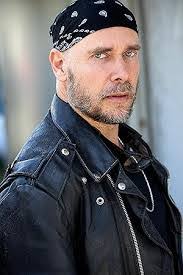 Christy Oldham's Instagram, Twitter & Facebook