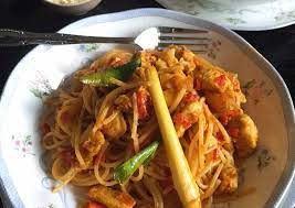 Jul 02, 2021 · kemudian nikmati spaghetti dengan saus pilihan dan makan dengan cara melilitkan lembarannya ke garpu. Resep Spaghetti Balado For Two Oleh Cooking With Sheila Cookpad