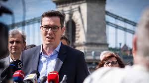 Karácsony gergely arról beszélt, hálás az aktivistáknak, a budapestieknek, elsőként azoknak a szavazóknak, akik részt vettek az előválasztáson és a civileknek, akik létrehozták és lebonyolították. Szeged Hu Karacsony Gergely Szeged Peldat Mutat Szolidaritasbol