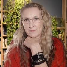 Aline Hunter (@AlineHunter)