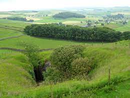Eldon hole is a 7.9 kilometer loop trail located near buxton, derbyshire, england that features beautiful wild flowers and is good for all skill levels. Eldon Hole Ludchurch