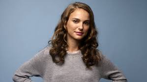 Natalie portman is the first person born in the 1980s to have won the academy award for best actress (for чёрный лебедь (2010)). Natalie Portman Biography Net Worth Height Weight Age Size