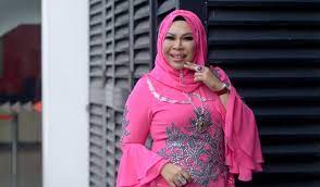 Cuma bila saya tengok dato' seri vida di kaca tv, terus saya rasa macam nak tukar ke channel lain. Dato Seri Vida Hasmiza Binti Othman