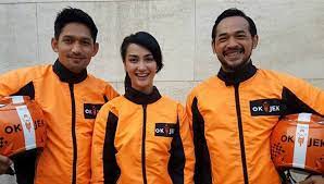 Watch free live tv stations on your computer, mobile, tablet from all over the world: Profil Pemeran Asna Ok Jek Net Tv Hal Lima