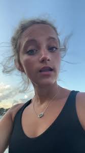 lily (@lily.newcomb.31)