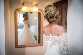 Mélodie se confie sur son rapprochement physique difficile avec adrien. Replay Maries Au Premier Regard M6 2 Millions De Telespectateurs Pour Le Lancement De La Saison 4