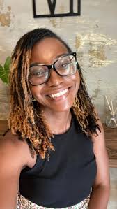 It took me way too long to learn to dance and live like no one is watching  but once I did, I ran with it 😀. , This is how my Friday afternoon is  going. Got some conch at the seafood expo in The Valley ...