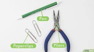 4 Easy Ways To Make A Fake Septum Piercing With Pictures Septum Piercing Piercing Fake Piercing