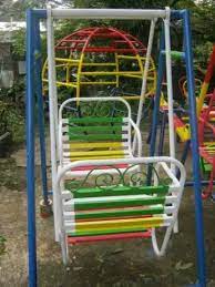 Desain ayunan besi ini terinspirasi dari bentuk kelopak kalla lili yang melengkung. Jual Ayunan Besi Per 1 Tunggal Harga Murah Beli Dari Toko Online Pricearea Com