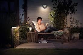 Zwei arten der beleuchtung lassen sich im garten unterscheiden: Licht Im Garten Diy Academy