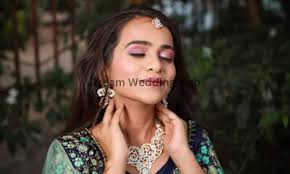 Poonamjadhav makeover in Nashik