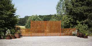 gartenzaun cortenstahl gartenzaun zaun naturzaun