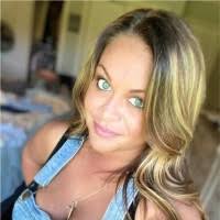 Shawna Powers's Instagram, Twitter & Facebook