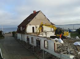 Popular attractions hohwacht beach and hohwacht kurpark are located nearby. Der Abriss Des Hauses Meeresblick Strandhotel Hohwacht Facebook