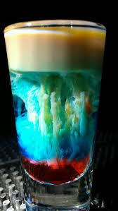 Alien Brain Hemorrhage 1 Oz Peach Schnapps 1 2 Oz Irish Cream 2 Drops Of Grenadine Pour The Pea Boissons Fraiches Boissons Halloween Boisson Alcoolisee