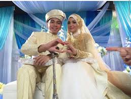 Download cik bunga encik sombong beraya bertiga. Cik Bunga Cik Sombong Posts Facebook