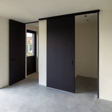 zwarte schuifdeur schuifdeur slaapkamerideeen home deco
