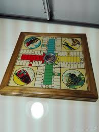 ¡compra con seguridad en ebay! Antiguo Parchis De Madera Decoracion Medios D Kaufen Alte Brettspiele In Todocoleccion 60207139