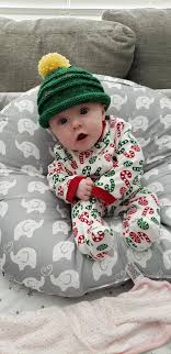Click here to see all these patterns free. Stitch In Time Diane Knit This Little Christmas Tree Hat Facebook