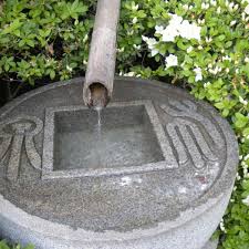 The shofuso japanese cultural center offers serenity both indoors and out within the western section of philadelphia's fairmount park. Fountains In Japanese Gardens Meaning And Symbolism Of Water Dengarden