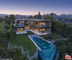 Trevor Noah Purchases Massive 20 Million Home In Bel Air Mansions Bel Air Mansion Luxury Real Estate