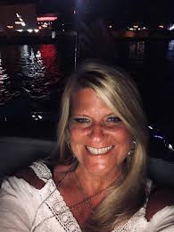 Obituary for Shellie L. (nee Sellergren) Tuttle