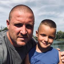 Leslie Samuel (@klau.lacko) • Facebook