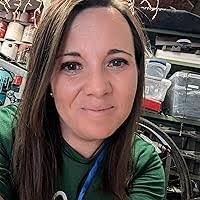 Kelsey Arnett's Instagram, Twitter & Facebook