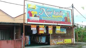 Putusan tersebut diubah pada tingkat banding oleh pengadilan tindak pidana korupsi pada. Beli Atau Beri Di Bundle Nur Kasih Charity Shop Semasa Mstar