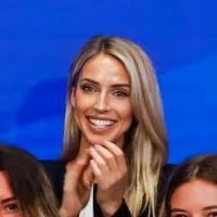 Madeline Mccrea's Instagram, Twitter & Facebook