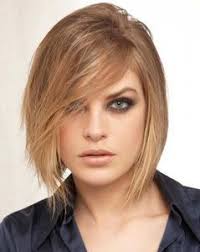 Le Carre Plongeant Photos De Carres Plongeants Coupe Cheveux Mi Courts Coupe Cheveux Carre Plongeant Coupe De Cheveux