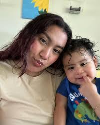 Stacy Arriola's Instagram, Twitter & Facebook