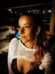 Wie sehr ich dich doch liebe meine Süße, mein Liebling, meine Zaubermaus.  Wenn du wüsstest, was du mir alles gibst?! Du bist immer an meiner Seite,  egal wohin ich gehe, egal wie