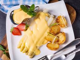 Dafür jede menge emulgatoren, verdickungsmittel. Sauce Hollandaise Blitzrezept So Schnell Haben Sie Die Sauce Noch Nie Gekocht Verbraucher