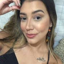 Ellen Souza's Instagram, Twitter & Facebook