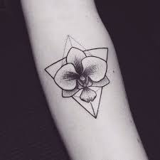 This will be my first tattoo.i'm looking to get a tattoo on the back of my neck that means strength. Flower Tattoo 10 Original Tattoo Ideas And Their Meanings Paintonline Info